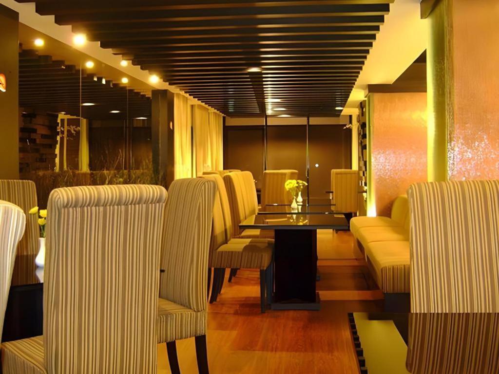 Travello Hotel Manado Zewnętrze zdjęcie