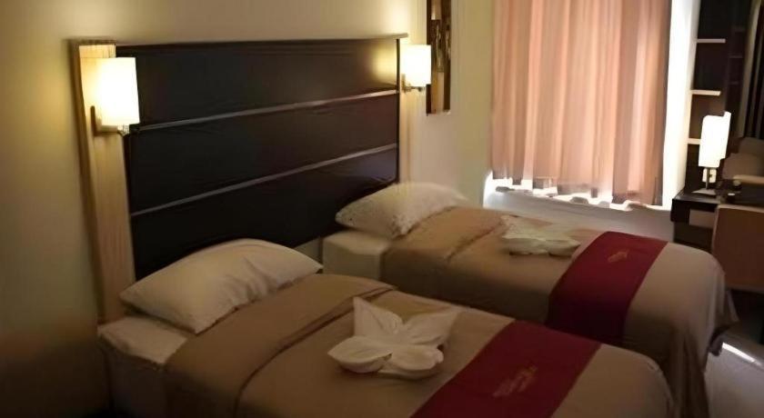 Travello Hotel Manado Zewnętrze zdjęcie