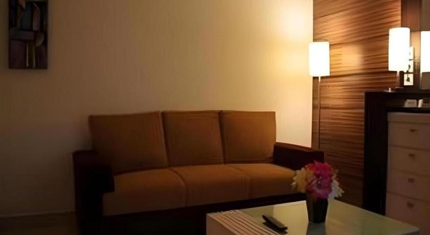Travello Hotel Manado Zewnętrze zdjęcie