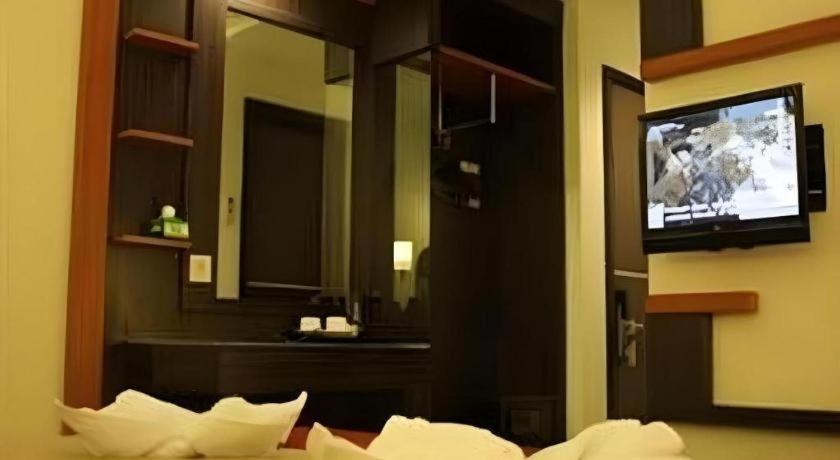 Travello Hotel Manado Zewnętrze zdjęcie