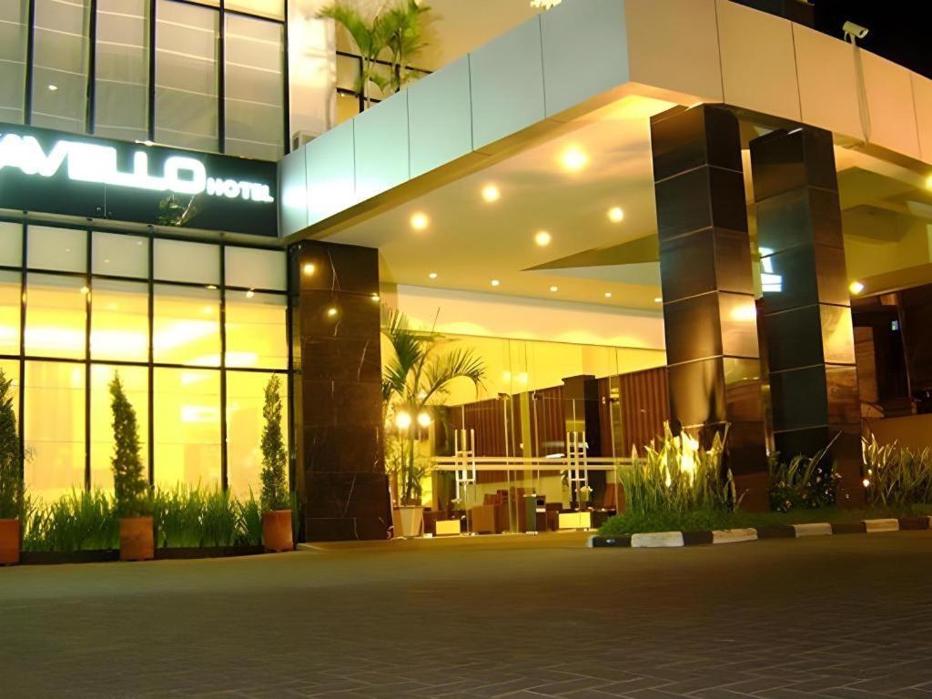 Travello Hotel Manado Zewnętrze zdjęcie