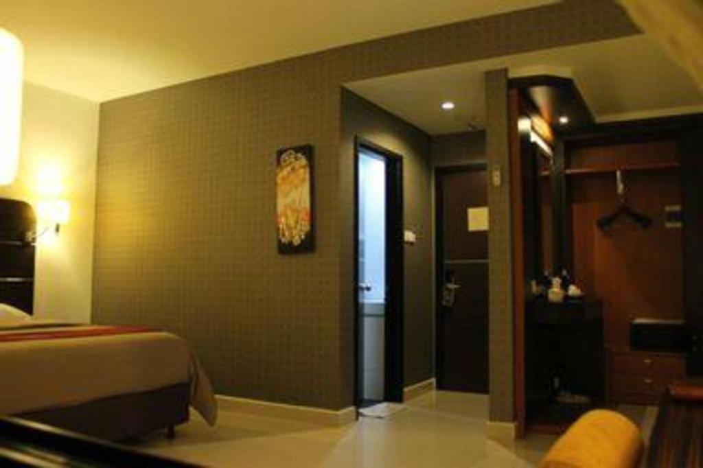 Travello Hotel Manado Zewnętrze zdjęcie