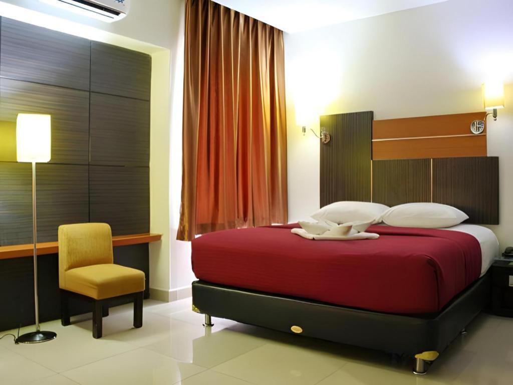 Travello Hotel Manado Zewnętrze zdjęcie