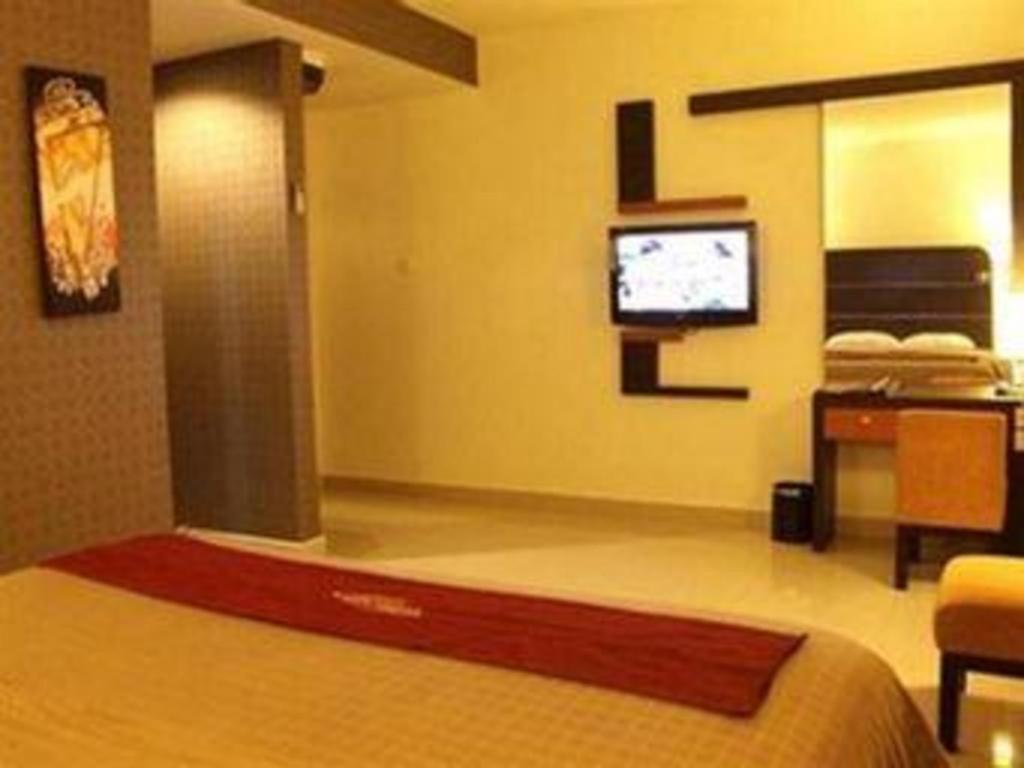Travello Hotel Manado Zewnętrze zdjęcie