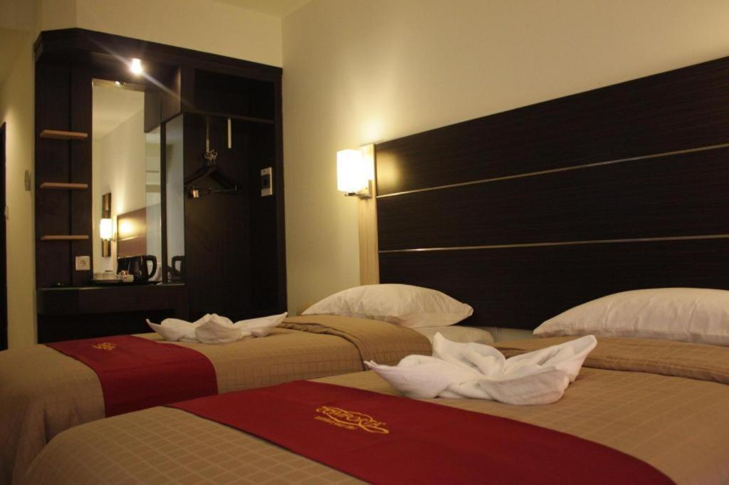 Travello Hotel Manado Zewnętrze zdjęcie