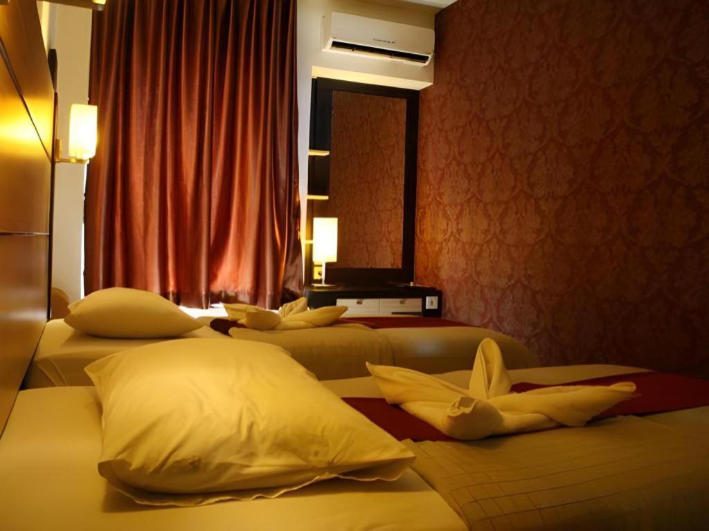 Travello Hotel Manado Zewnętrze zdjęcie