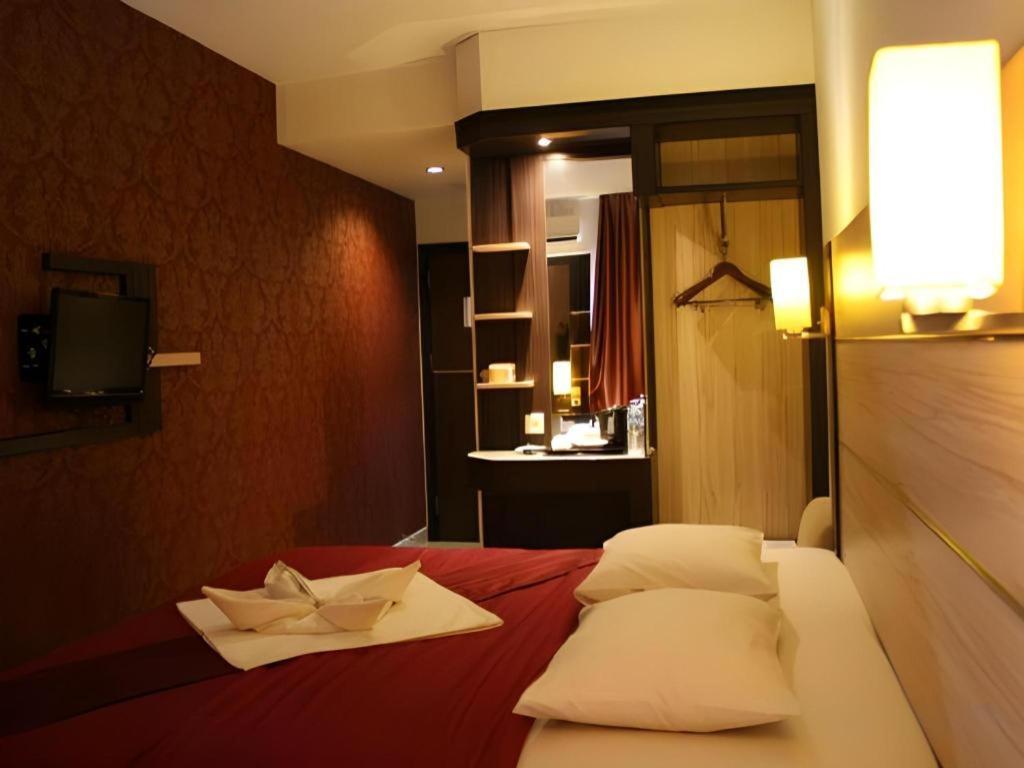 Travello Hotel Manado Zewnętrze zdjęcie