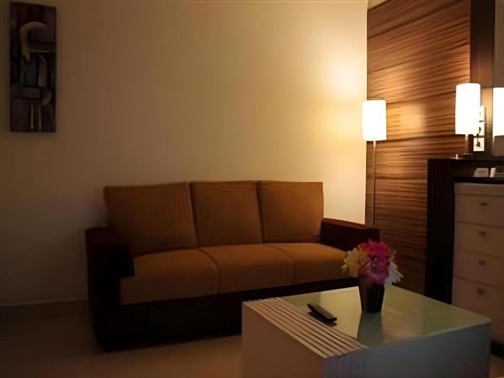Travello Hotel Manado Zewnętrze zdjęcie