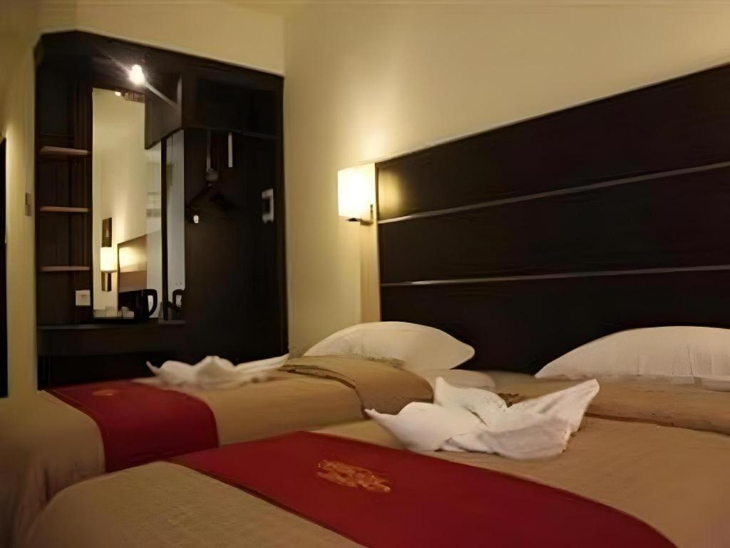 Travello Hotel Manado Zewnętrze zdjęcie